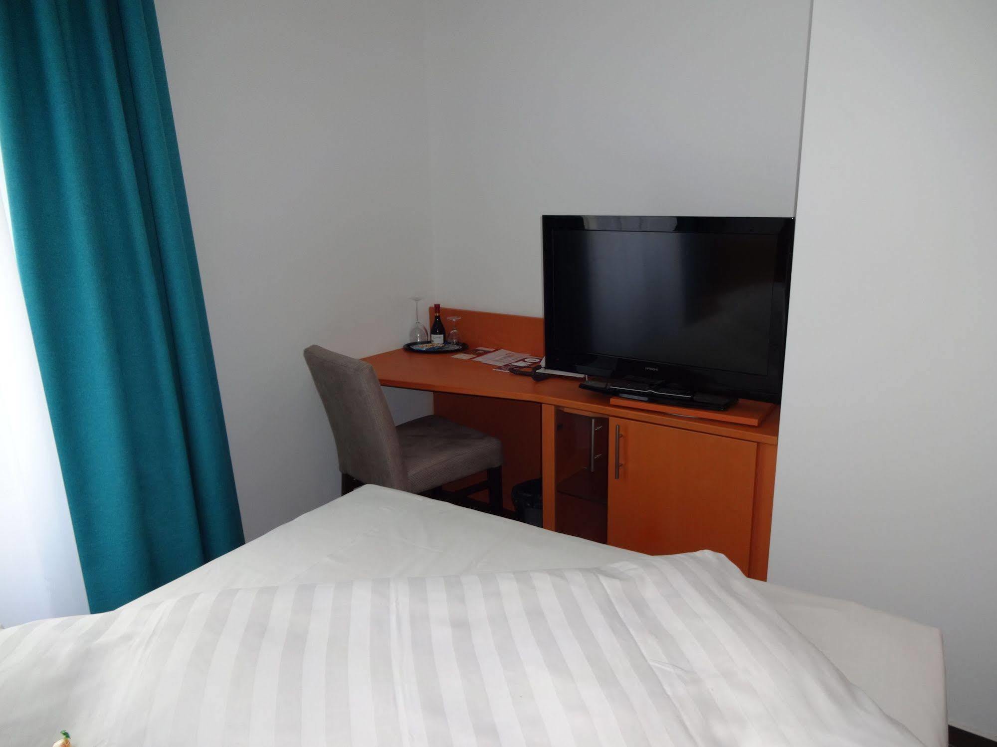 Koncept Hotel Benedikt Siegburg Zewnętrze zdjęcie