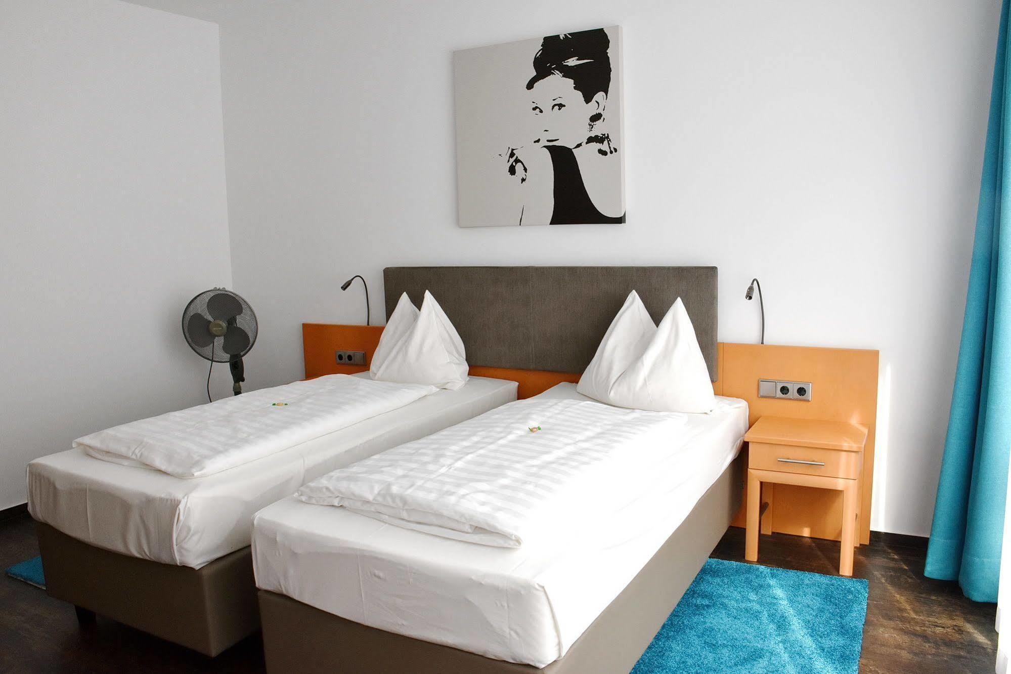 Koncept Hotel Benedikt Siegburg Zewnętrze zdjęcie